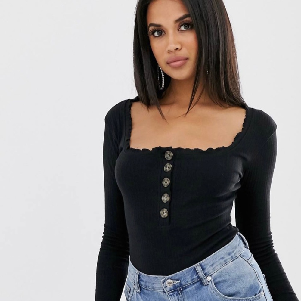 NWT Missguided Lettuce Black Bodysuit with button detail